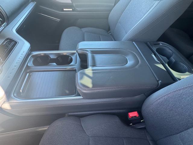 2025 Ford Expedition Active MAX