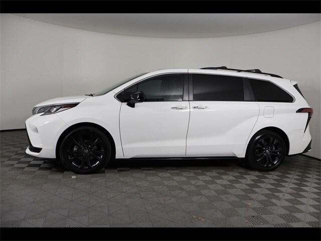 2023 Toyota Sienna XSE
