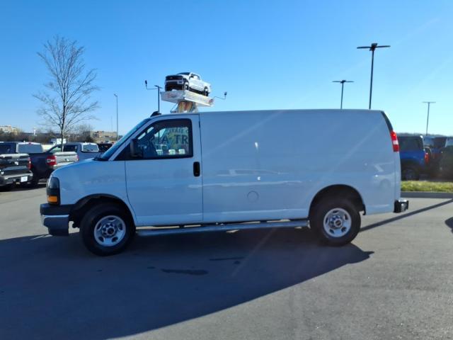 2024 GMC Savana Cargo RWD 2500 Regular Wheelbase Work Van
