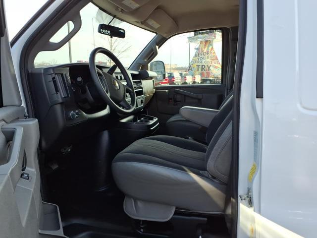 2024 Chevrolet Express Cargo Van RWD 2500 Regular Wheelbase WT