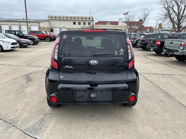 2016 Kia Soul +