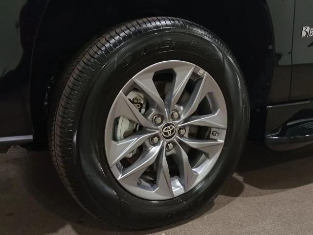 2024 Toyota Sienna XLE 8 Passenger