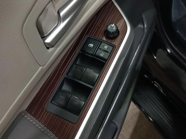 2024 Toyota Sienna XLE 8 Passenger