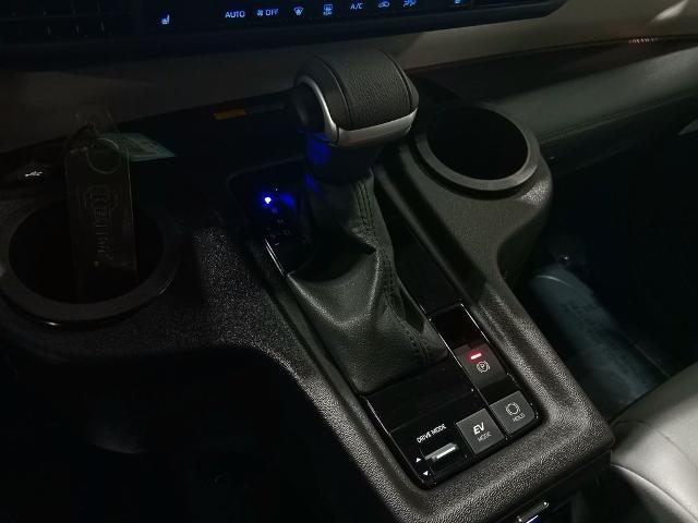 2024 Toyota Sienna XLE 8 Passenger