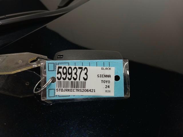 2024 Toyota Sienna XLE 8 Passenger