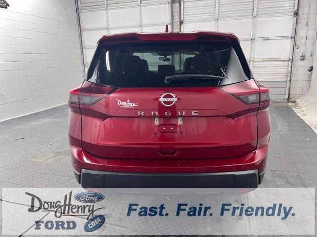 2025 Nissan Rogue SV FWD