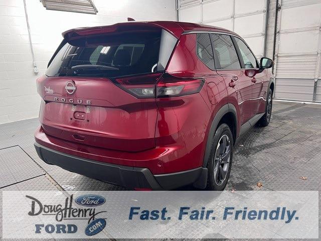2025 Nissan Rogue SV FWD