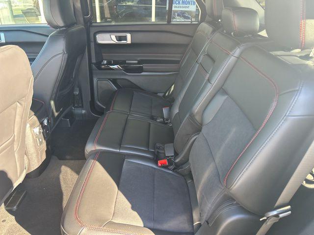 2024 Ford Explorer ST-Line