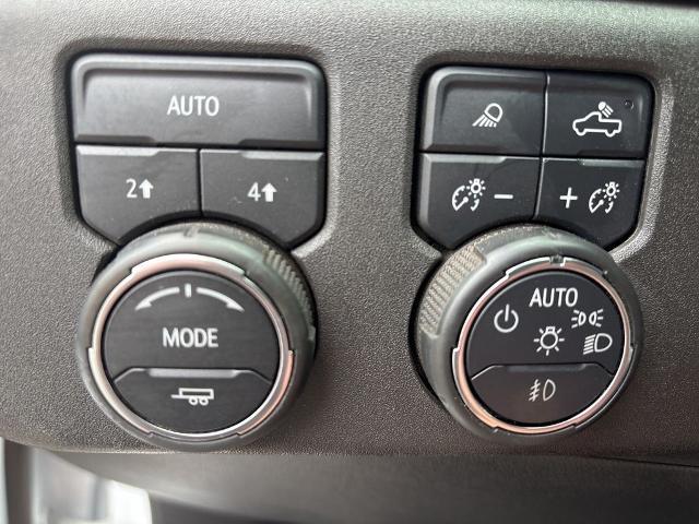 2023 Chevrolet Silverado 1500 4WD Crew Cab Short Bed LTZ