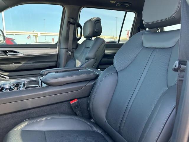 2026 Jeep Grand Wagoneer 4x4