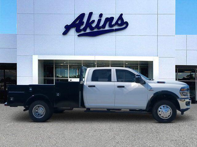 2026 RAM Ram 3500 Chassis Cab RAM 3500 TRADESMAN CREW CAB CHASSIS 4X4 60 CA