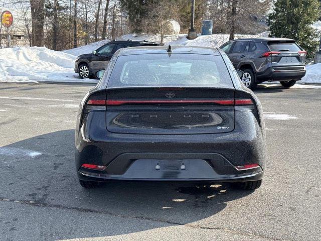 2025 Toyota Prius XLE