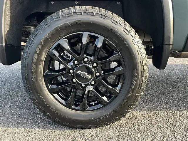 2026 Chevrolet Silverado 2500HD Crew Cab, Standard Bed, LT, 4WD