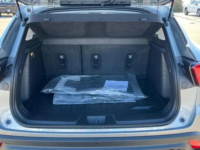 2026 Chevrolet Trax FWD LT