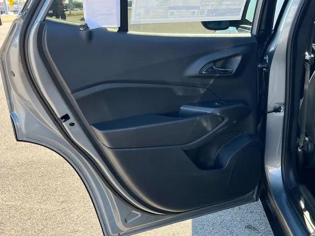 2026 Chevrolet Trax FWD LT