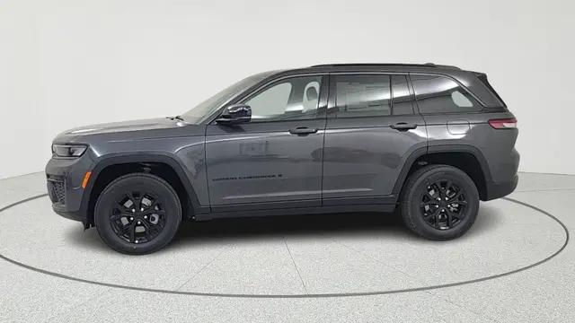 2026 Jeep Grand Cherokee Altitude 4x2