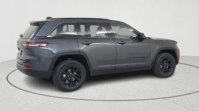 2026 Jeep Grand Cherokee Altitude 4x2