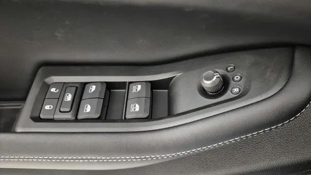 2026 Jeep Grand Cherokee Altitude 4x2