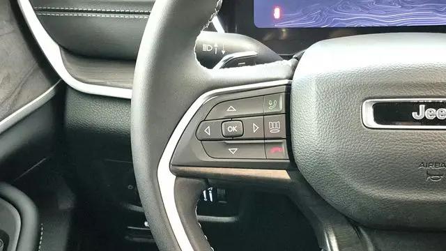 2026 Jeep Grand Cherokee Altitude 4x2