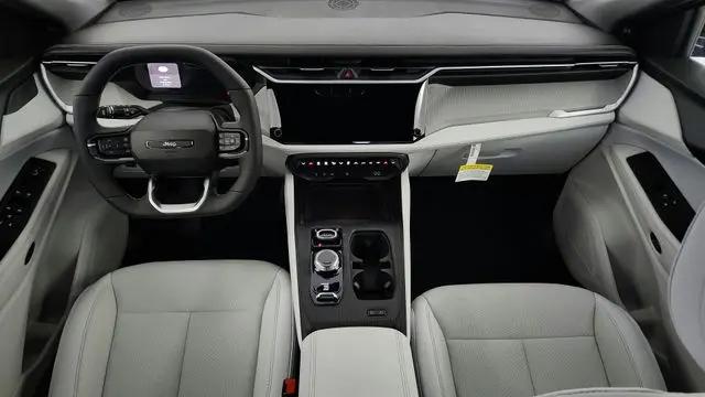2026 Jeep Cherokee Laredo 4x4