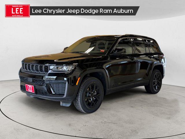 2026 Jeep Grand Cherokee Altitude 4x4 for sale in Auburn, ME