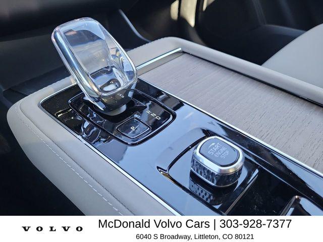2026 Volvo XC90 Plus, B6 AWD Gas (mild hybrid), Gasoline, Bright, 7 Seats