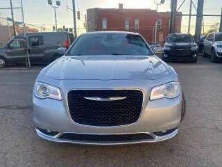 2019 Chrysler 300 Touring