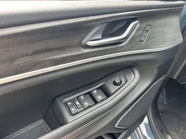 2026 Jeep Grand Cherokee L Limited Reserve