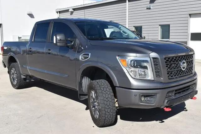 2016 Nissan Titan XD PRO-4X Diesel
