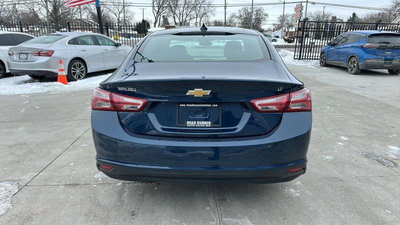 2021 Chevrolet Malibu FWD LT