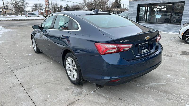 2021 Chevrolet Malibu FWD LT