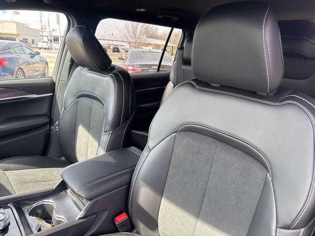 2026 Jeep Grand Cherokee L Altitude 4x4