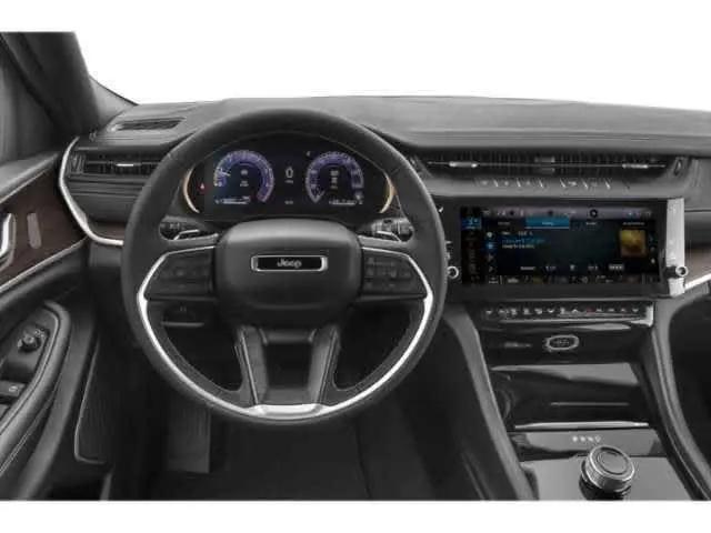 2026 Jeep Grand Cherokee Altitude 4x4