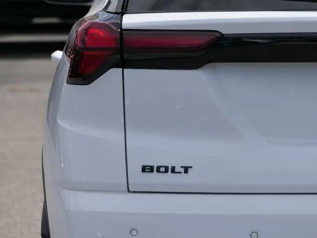 2027 Chevrolet Bolt LT FWD