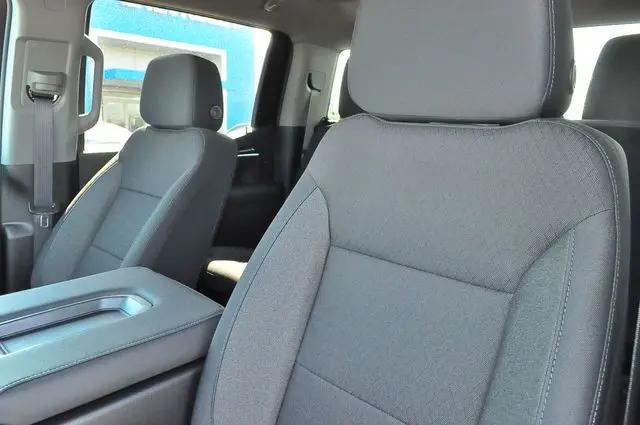 2026 Chevrolet Silverado 1500 4WD Crew Cab Standard Bed LT