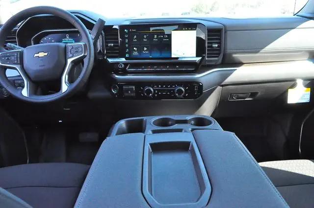 2026 Chevrolet Silverado 1500 4WD Crew Cab Standard Bed LT