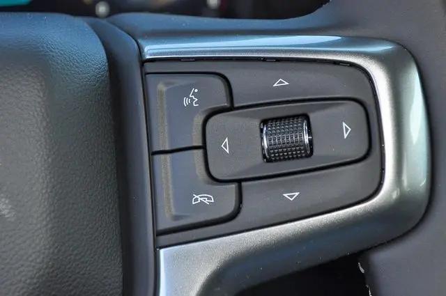 2026 Chevrolet Silverado 1500 4WD Crew Cab Standard Bed LT