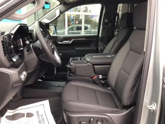 2026 GMC Sierra 1500 Crew Cab, Short Bed, SLE, 4WD