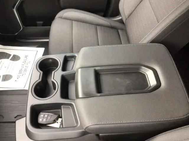 2026 GMC Sierra 1500 Crew Cab, Short Bed, SLE, 4WD