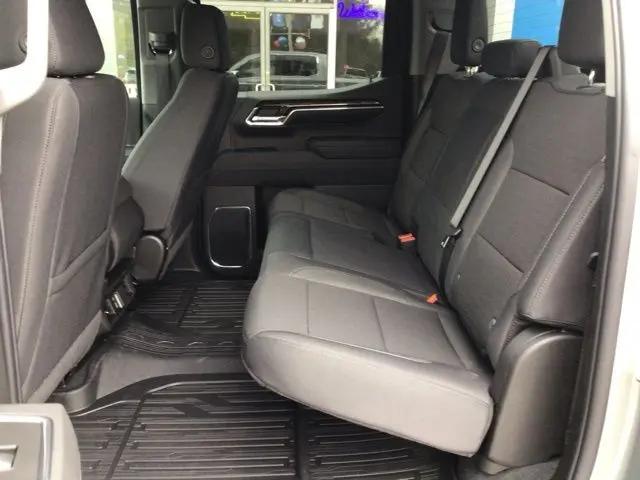2026 GMC Sierra 1500 Crew Cab, Short Bed, SLE, 4WD