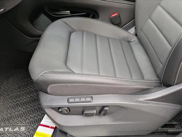 2026 Volkswagen Atlas Cross Sport SEL