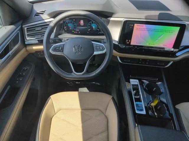 2026 Volkswagen Atlas Cross Sport SE with Technology