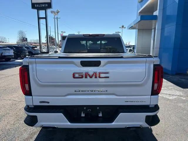 2023 GMC Sierra 1500 4WD Crew Cab Short Box Denali