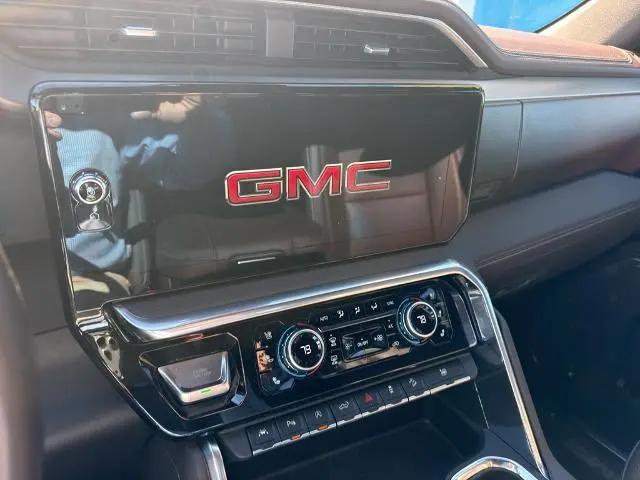 2023 GMC Sierra 1500 4WD Crew Cab Short Box Denali