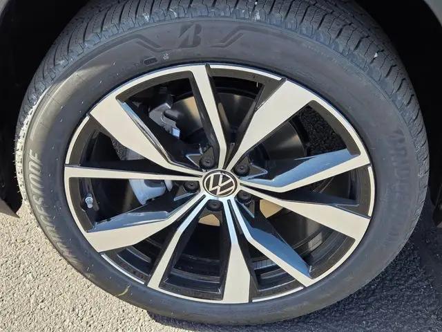 2026 Volkswagen Atlas SEL Premium R-Line