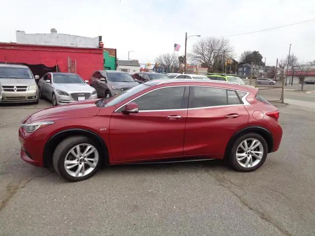 2019 INFINITI QX30 LUXE