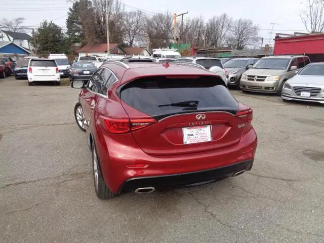 2019 INFINITI QX30 LUXE