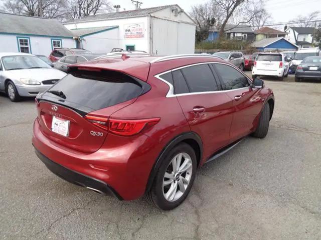 2019 INFINITI QX30 LUXE