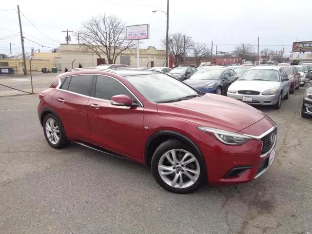 2019 INFINITI QX30 LUXE