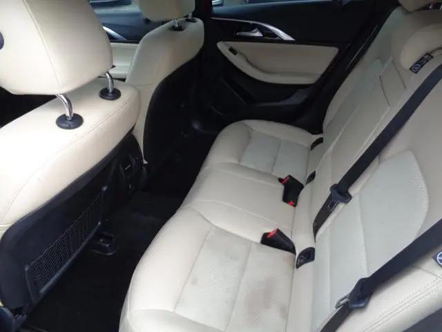 2019 INFINITI QX30 LUXE